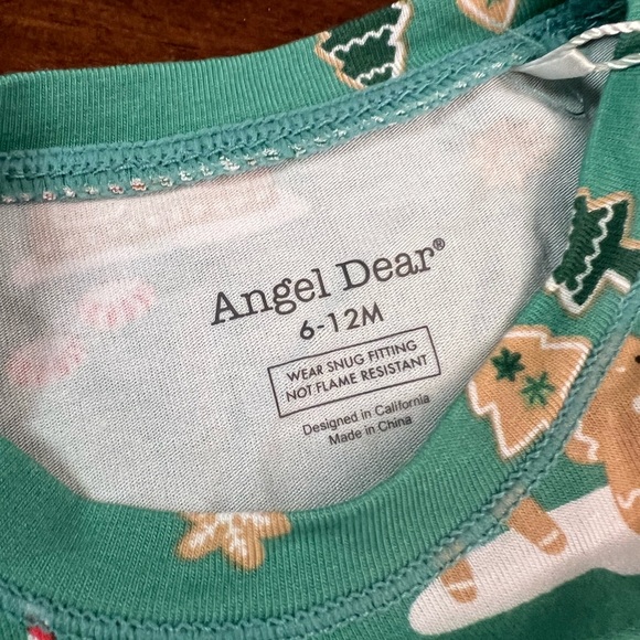 Angel Dear Gingerbread Pajama set 6-12 months - Picture 3 of 5